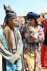 组图：Twins再度合体 美艳女妖造型曝光