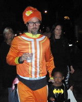 高清：明星万圣节造型曝光 “母老虎”蕾哈娜最雷人