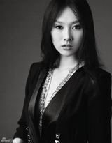 组图：李昕岳黑白复古大片 演绎初恋般纯美气质