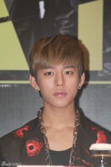 组图：韩男团BAP为巡演香港站准备特别舞台