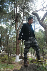 组图：“质感男人”陈志朋忙碌中享受悠闲时光