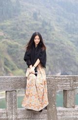 组图：网曝快男左立女友劈腿 与老外热吻