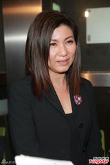 组图：TVB高层设宴 杨怡徐子珊靓丽出席