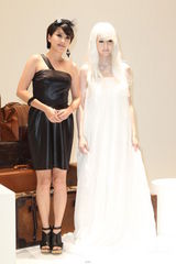 组图：张钧宁全身雪白演绎“空灵仙子”