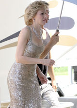 组图：娜奥米-沃茨新片饰演戴安娜王妃