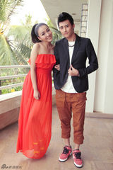 组图：《天使艾美丽》转场三亚 萧浩冉秀主持功底