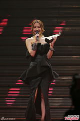 组图：陈奕迅第10次拿奖无趣 何韵诗力压容祖儿