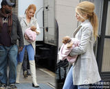 组图：明星爱街拍第六期之冬日搭配 大衣VS毛衣