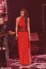 组图：容祖儿九夺劲歌金曲歌后 林峰获最受欢迎