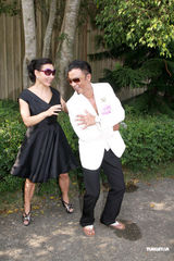 组图：《热爱岛》开镜 任达华陈冲亲密现身