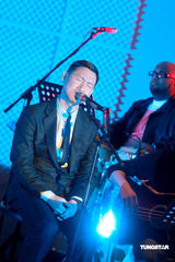 幻灯：张学友推全新大碟 因版税问题或将被无线封杀