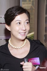 组图：孙佳君出席活动力撑周星驰脾气好