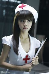 组图：《夜店诡谈》邓家佳化身性感火辣护士