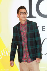 组图：众明星参加时尚派对 刘嘉玲否认与张柏芝不合