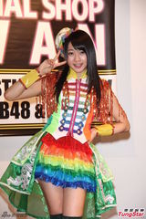 组图：SKE48三位团员来台 彩色裙装亮眼抢镜