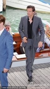 组图：《锅匠裁缝士兵间谍》发布 影帝费尔斯受瞩目