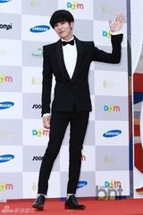 组图：韩星云集首尔电视剧盛典 吴奇隆等助阵