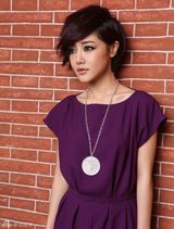 组图：轻熟女邓家佳《品味》魅惑大片