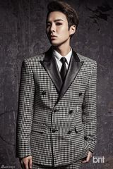 高清：韩团Mpire写真穿格纹豹纹西装张扬个性