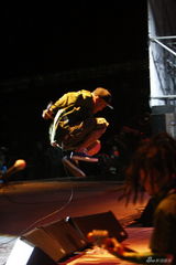 高清：迷笛第二天谢天笑没砸琴 群众表示情绪稳定