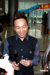 幻灯组图：张学友与非洲儿童合唱 崔健邦不怕被解雇