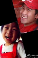 组图：微镜头下的小小志 呆萌可爱完胜童颜老爸