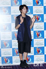 组图：韩团B1A4助阵动画片《Turbo》试映会