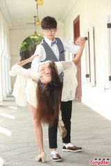 组图：胡夏和人妻宋纪妍跳舞 称电力太强