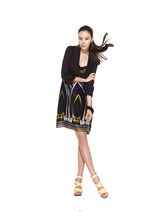 高清组图：金雅中秀高挑迷人身材 束马尾显活力