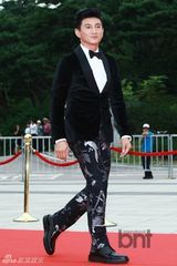 组图：韩星云集首尔电视剧盛典 吴奇隆等助阵