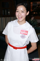 组图：黄宗泽岑丽香合照显尴尬 对绯闻做足准备