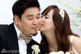 组图：韩星金智友嫁明星大厨RaymonKim幸福甜蜜