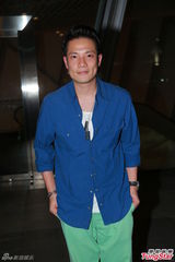 组图：乐易玲开生日派对 TVB花旦小生齐到贺