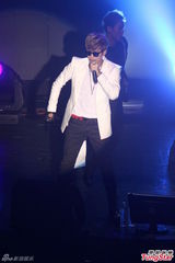 组图：Se7en睽违六年赴台会粉丝秀劲歌热舞