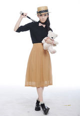 组图：王茗拍摄运动大片 化身英伦萝莉助威奥运