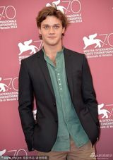 组图：《第三次》发布会 导演伊瑞科等主创亮相