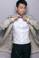 高清图：张译新宣传照阳光帅气 多款造型玩味十足 