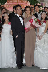 组图：谢婷婷安志杰甜蜜秀 对霆锋柏芝复合不表态