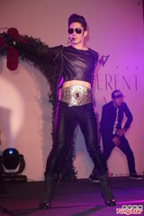 组图：吴建豪亮相宣传新专辑 否认秘婚传闻