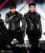 组图：东方神起等参加2013韩流Dream音乐会