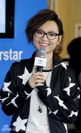 组图：周笔畅最新MV《预感》在京首发