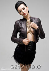 幻灯图：莫小棋登时尚杂志 造型多变性感妖娆