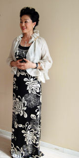 幻灯图：王姬华服亮相电影节 调侃黄渤没商量 