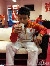 组图：体操萌主冯喆微博搞笑走红