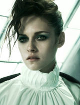 组图：斯图尔特登意版vogue 尽显冷艳女王范儿