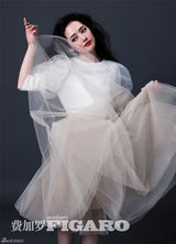 组图：郭碧婷高贵浪漫演绎法式摩登