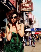 组图：辣妈超模米兰达-可儿杂志写真展复古风情