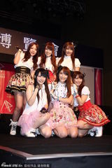 组图：波多野结衣装嫩唱跳出席台湾成人展