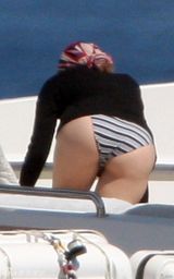 幻灯图：詹妮弗-洛佩兹获评时尚先锋 十年美图欣赏