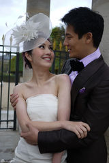 独家高清图：杨千嬅浪漫婚纱故事 巴黎享受每一点爱